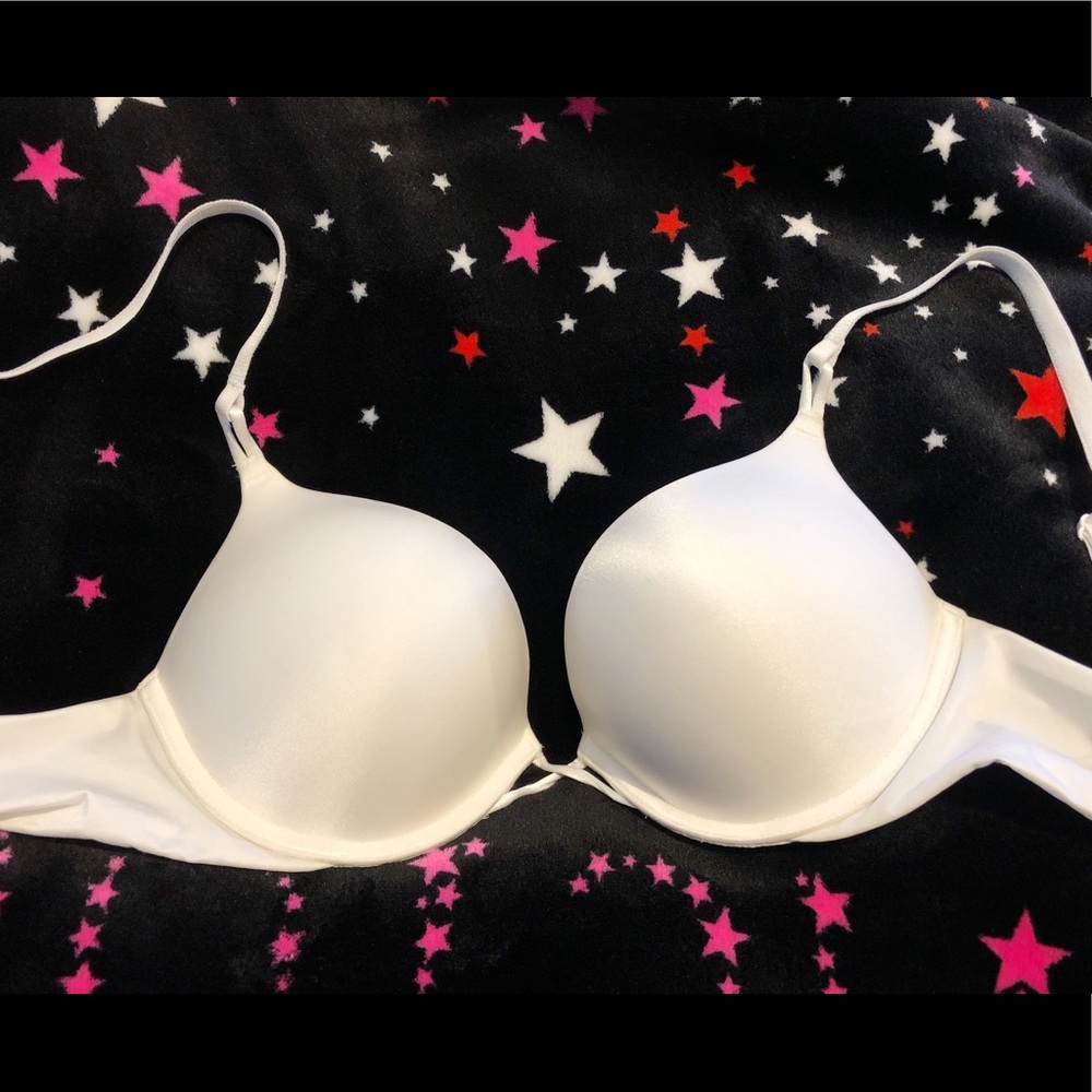 V.S Bombshell plunge- 32C